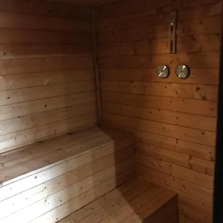 Vue Sur La Vallee .. Ferienhaus